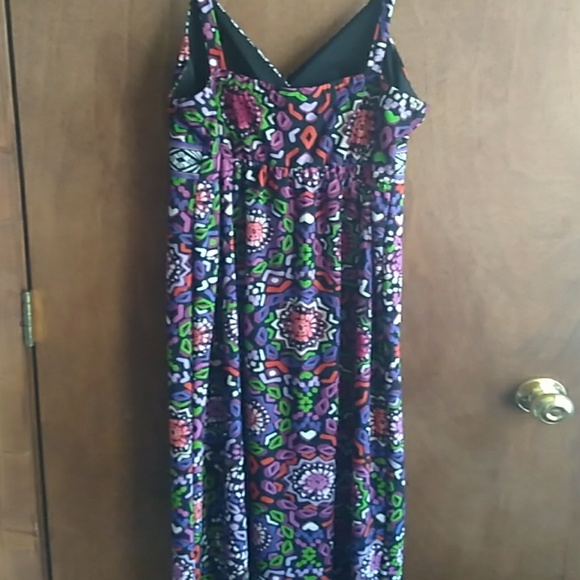 Dress - Picture 2 of 2